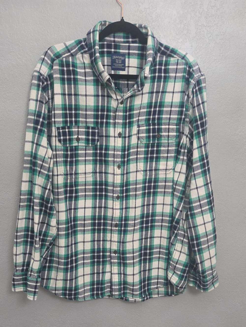 Faded Glory White, Green & Navy Plaid Button-Down Shirt